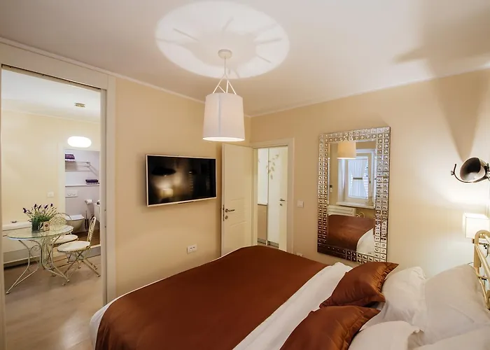 One Апартаменты *